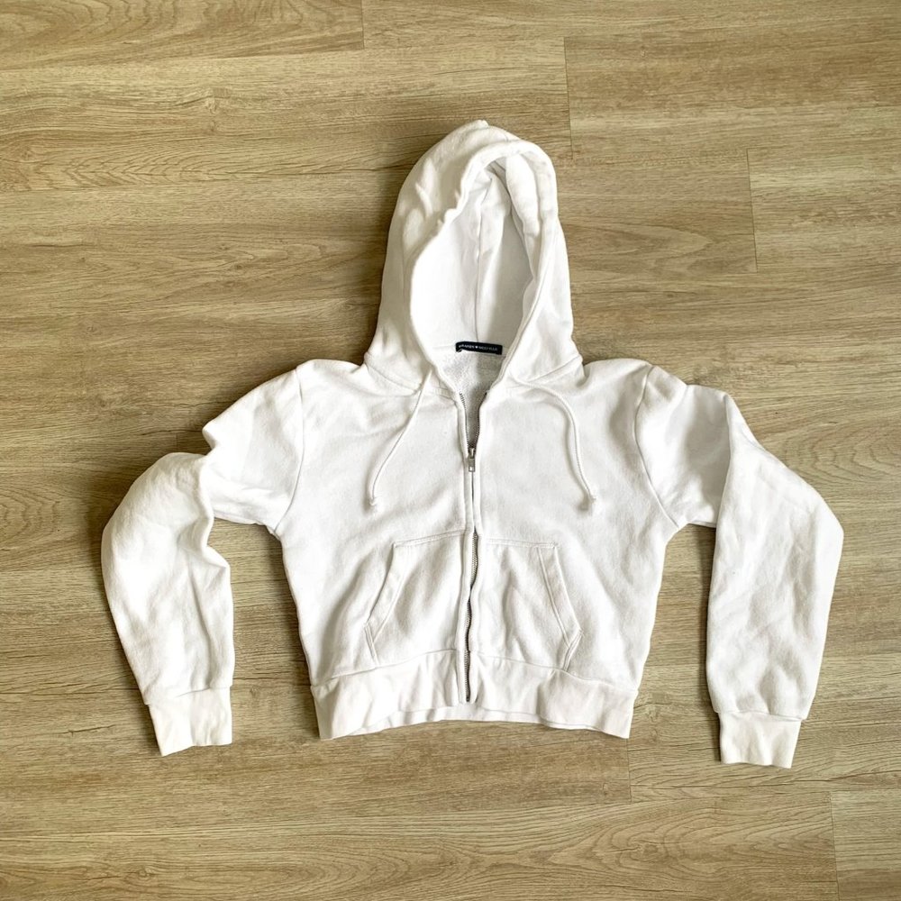 Cropped White Sweatshirt